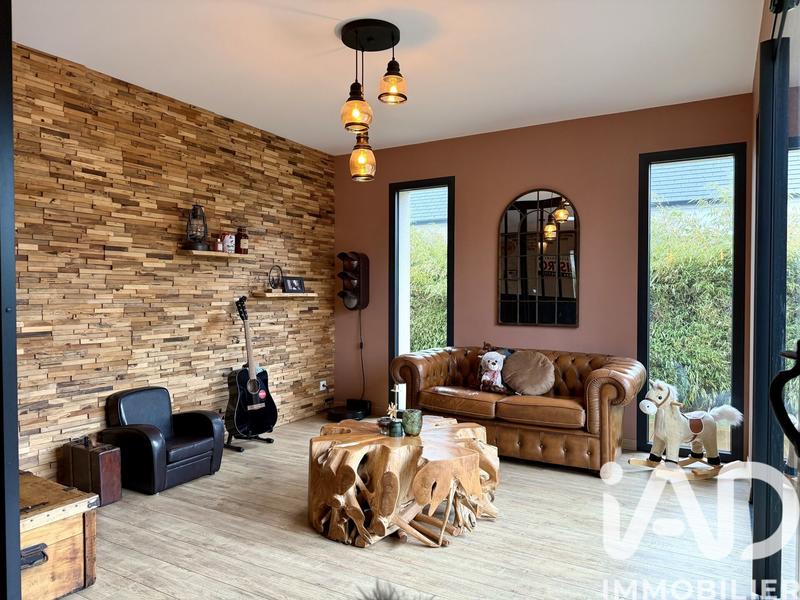 Maison - 98 m² - 5 pièces