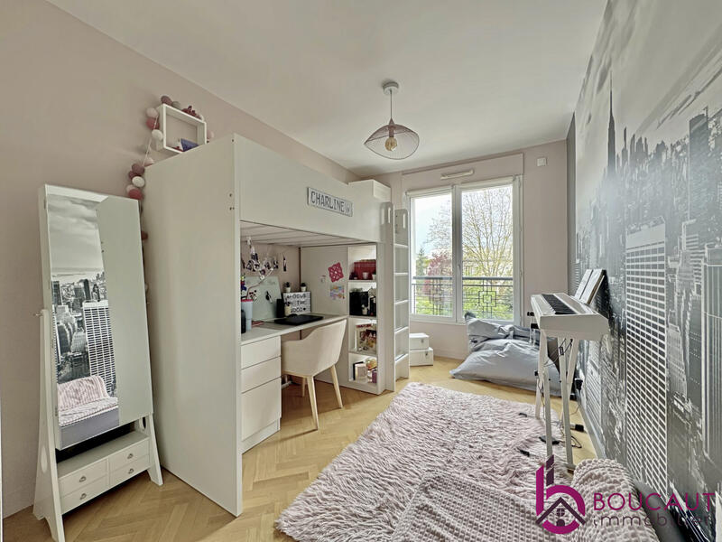 Appartement - 100 m² - 4 pièces