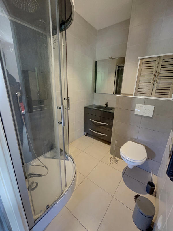 Appartement - 75 m² - 5 pièces