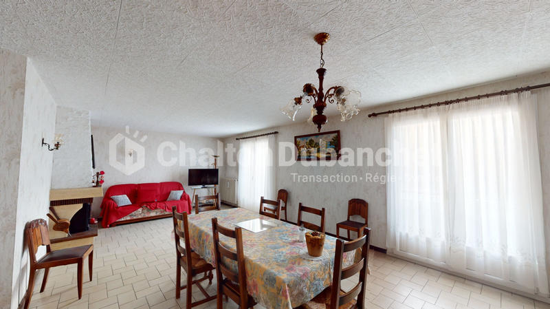 Maison - 180 m² - 5 pièces