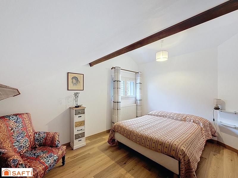 Maison - 90 m² - 6 pièces