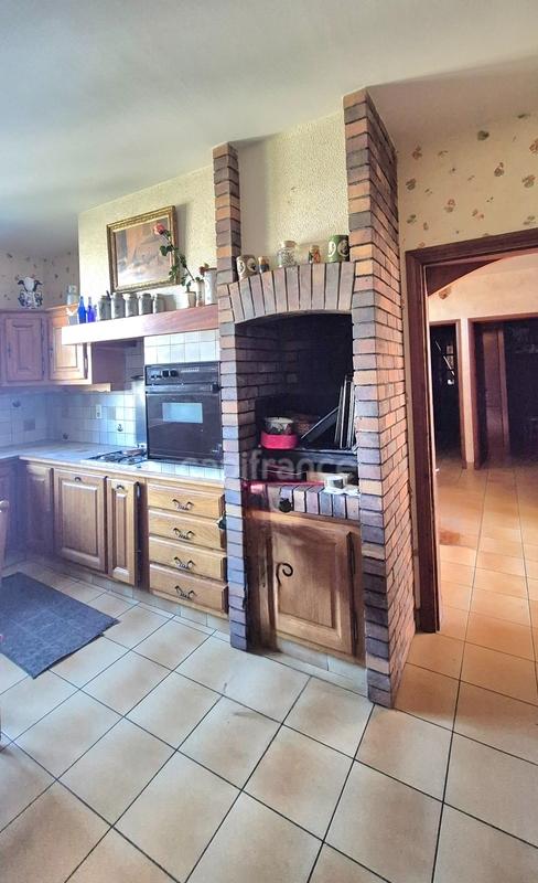 Maison - 200 m² - 6 pièces