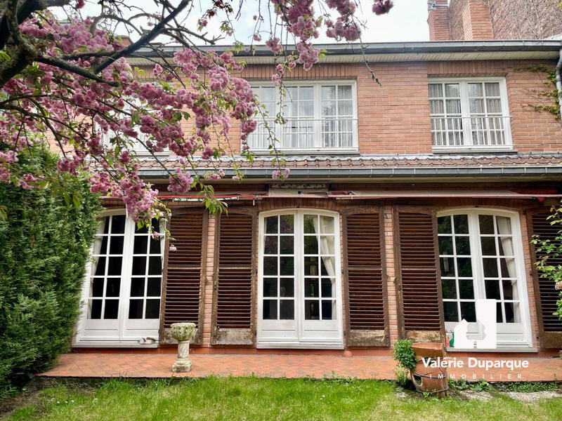 Maison - 127 m² - 5 pièces