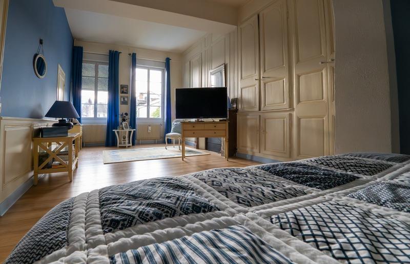 Demeure - 355 m² - 14 pièces