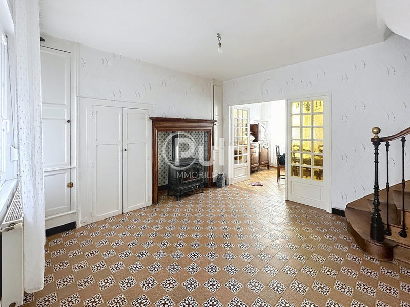 Maison de maîtres - 65 m² - 8 pièces