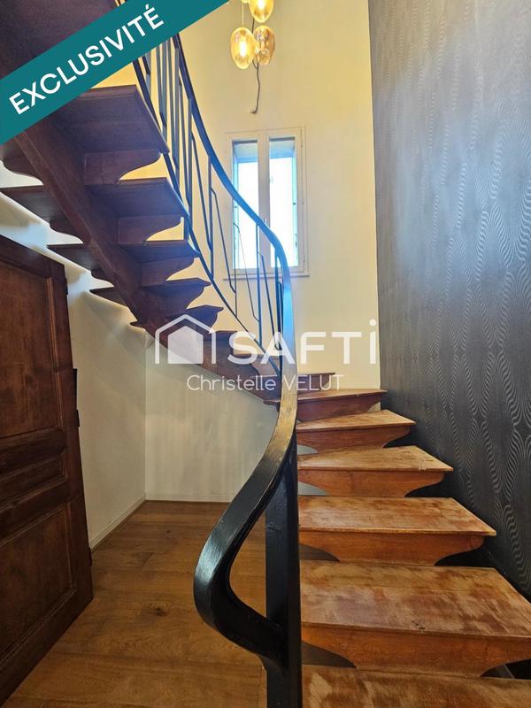 Maison - 170 m² - 8 pièces