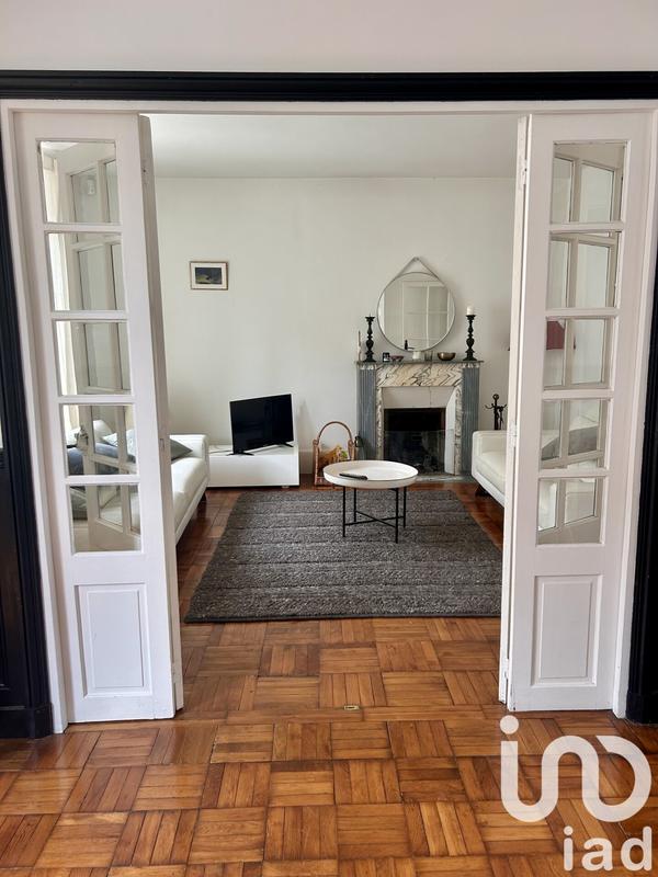 Maison - 235 m² - 7 pièces