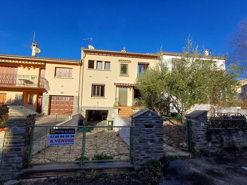 Maison traditionnelle - 200 m² - 5 pièces