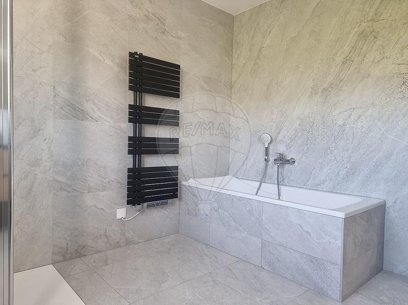 Maison - 162 m² - 7 pièces