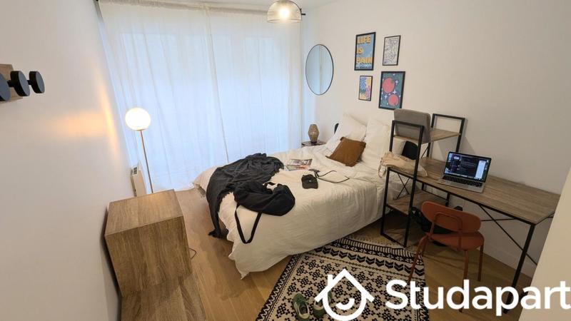 Chambre - 10 m² - 1 pièce