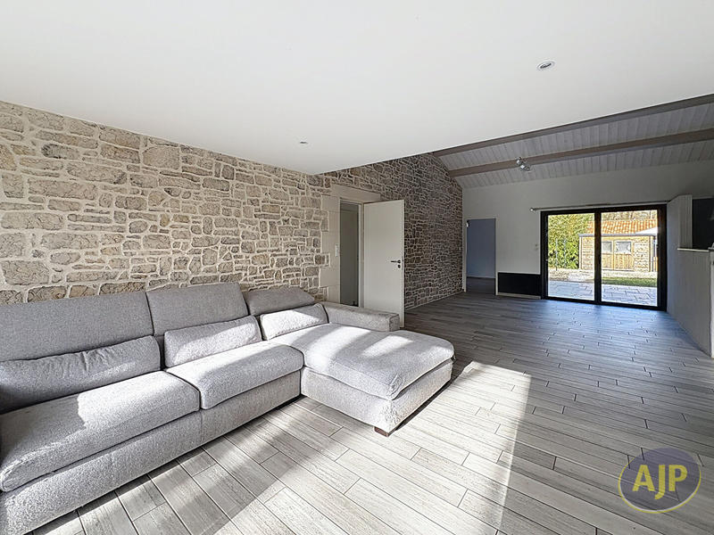 Maison - 137 m² - 6 pièces