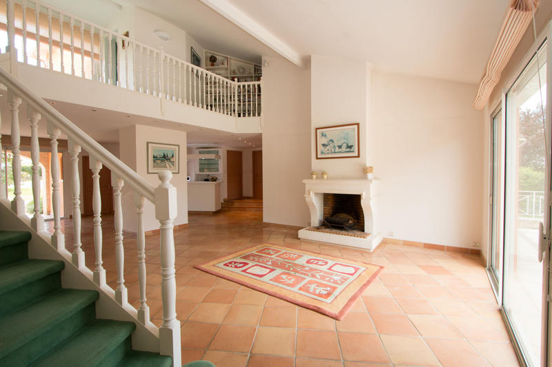 Villa - 344 m² - 7 pièces