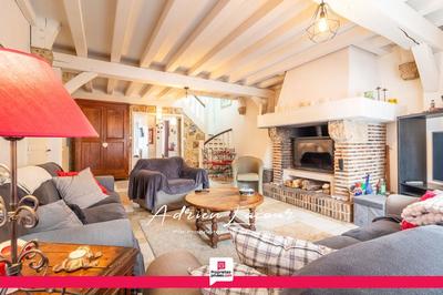 Maison - 165 m² - 8 pièces