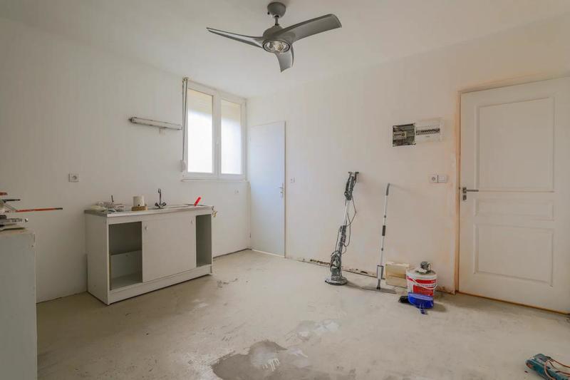 Maison - 200 m² - 15 pièces