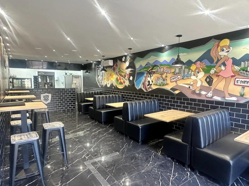 Fonds de commerce - Magasins - 82 m²