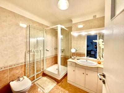 Appartement ancien - 73 m² - 3 pièces