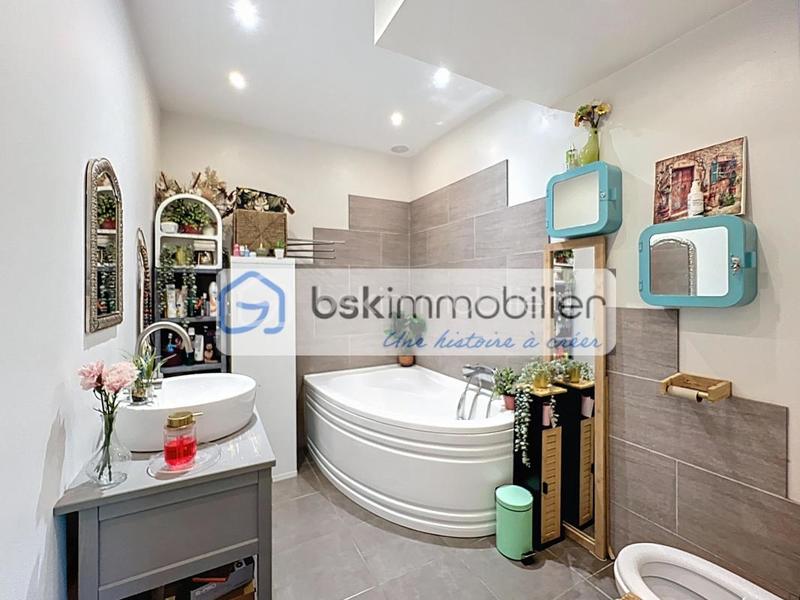 Maison traditionnelle - 100 m² - 7 pièces