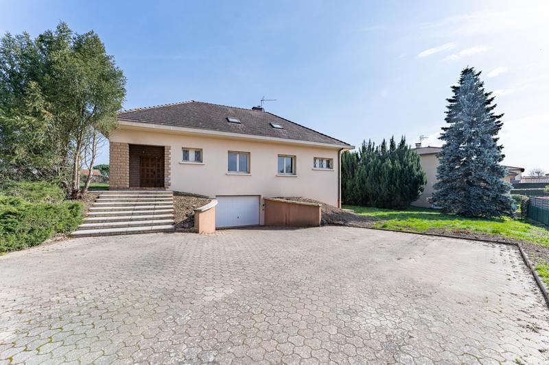 Maison ancienne - 243 m² - 8 pièces