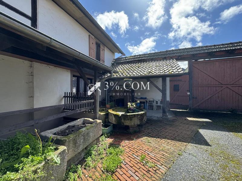 Corps de ferme - 180 m² - 8 pièces