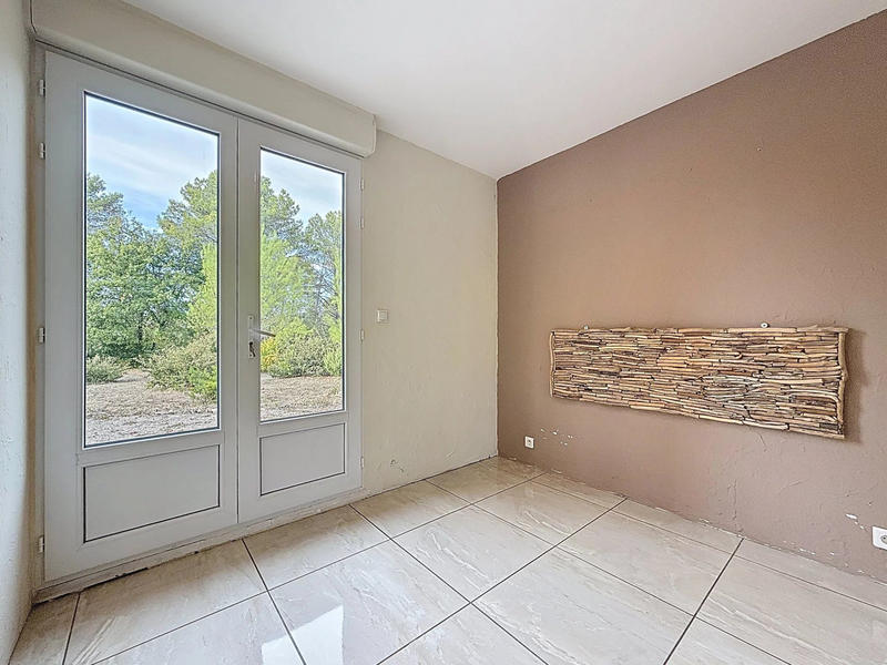 Maison - 261 m² - 11 pièces