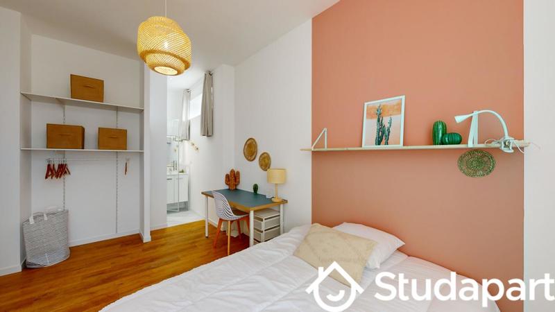 Chambre - 9 m² - 1 pièce