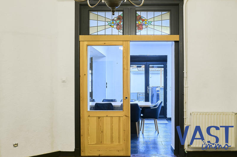 Maison traditionnelle - 160 m² - 7 pièces