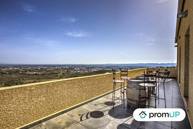 Maison - 330 m² - 6 pièces