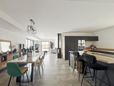 Maison - 132 m² - 5 pièces