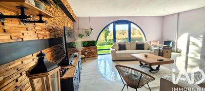 Maison de maîtres - 252 m² - 7 pièces