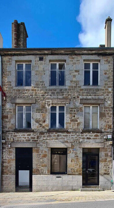 Immeuble - 290 m² - 12 pièces