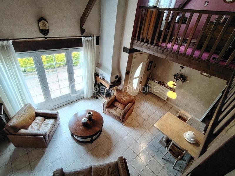 Maison traditionnelle - 100 m² - 5 pièces