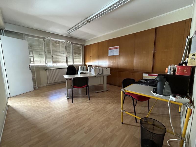 Bureau - 88 m²