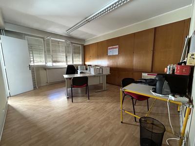 Bureau - 88 m²