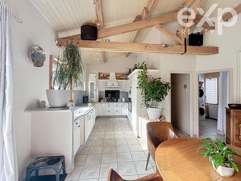 Maison - 177 m² - 6 pièces