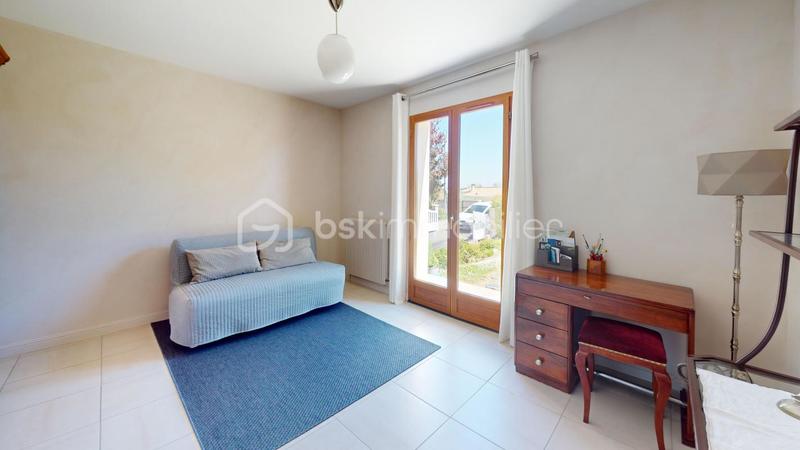 Maison - 181 m² - 7 pièces