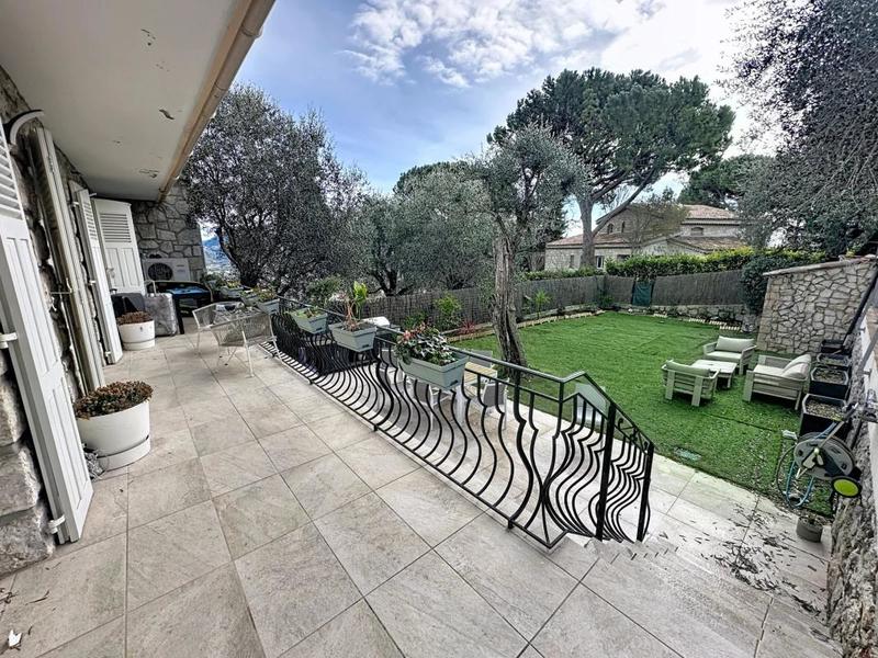 Appartement - 133 m² - 4 pièces