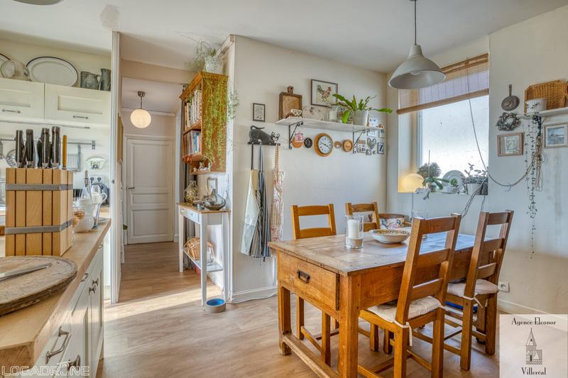 Maison traditionnelle - 195 m² - 7 pièces