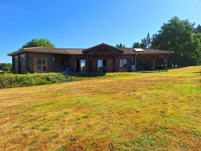 Maison - 98 m² - 4 pièces