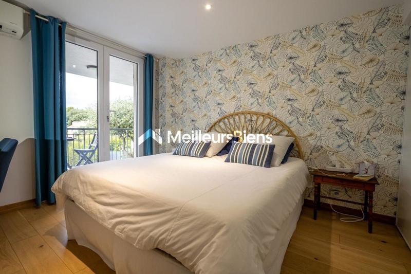 Villa - 188 m² - 8 pièces