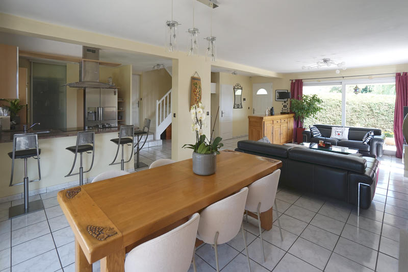 Maison - 190 m² - 7 pièces