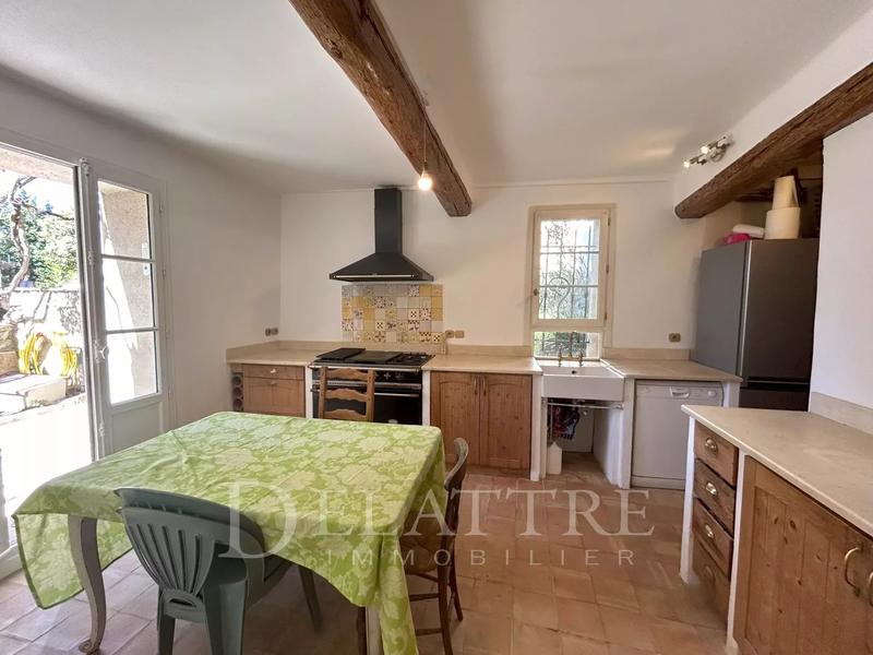 Villa - 100 m² - 5 pièces