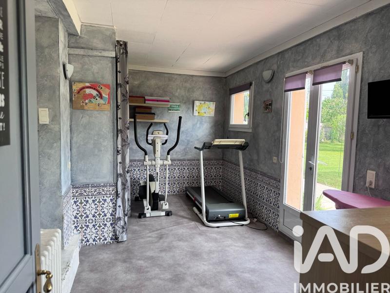 Maison - 220 m² - 9 pièces