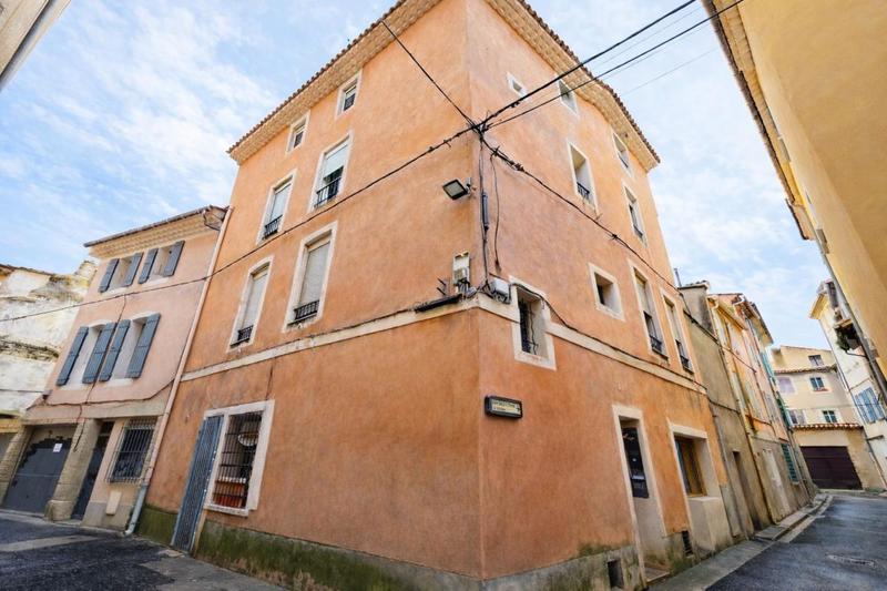 Immeuble - 238 m² - 12 pièces