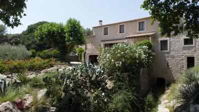 Propriété - 229 m² - 13 pièces