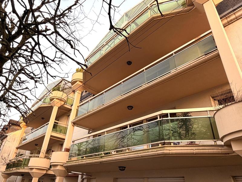 Appartement - 107 m² - 3 pièces