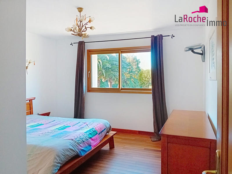 Maison contemporaine - 190 m² - 8 pièces