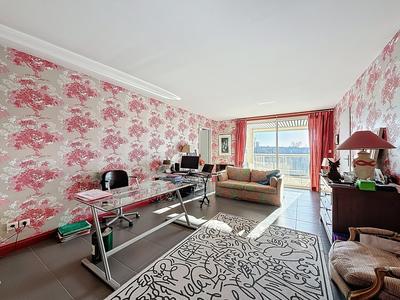 Appartement - 220 m² - 5 pièces