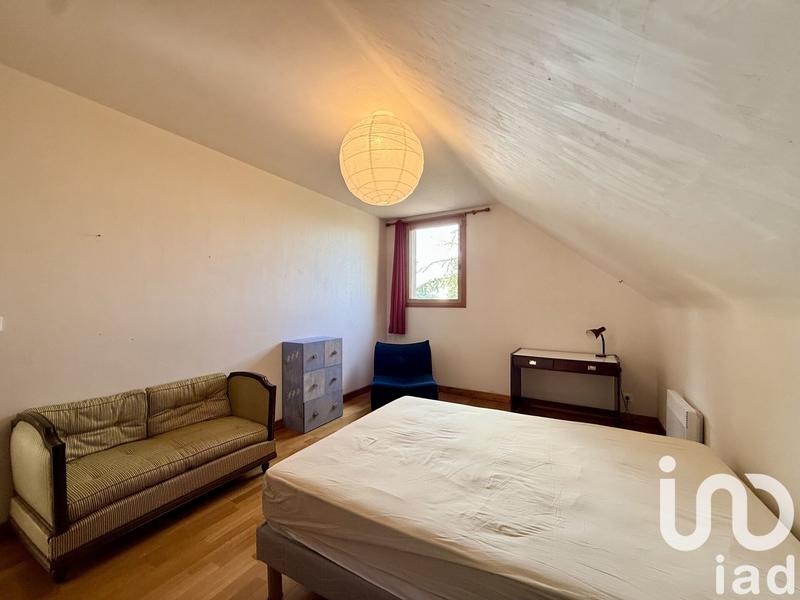 Maison - 257 m² - 8 pièces