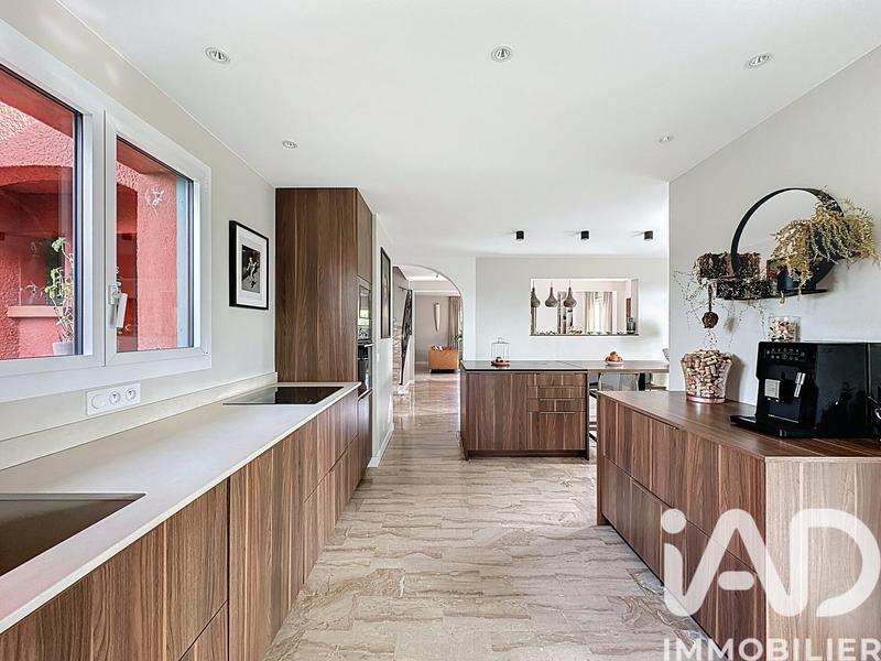 Maison - 175 m² - 6 pièces