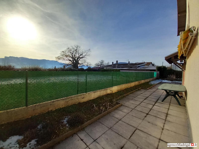 Maison - 85 m² - 4 pièces